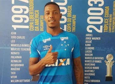 Presidente do Vitória faz ultimato ao Cruzeiro por pagamento de David