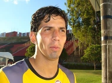 Caio Júnior perde Victor Ramos para partida contra o Santos no dia 24