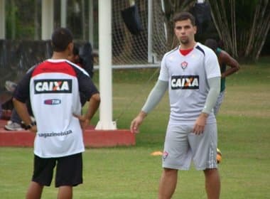  André Lima anuncia saída do Vitória: &#039;Não me quiseram&#039;