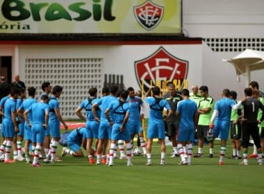 Seleção do Irã realiza treino no Barradão e técnico faz mistério