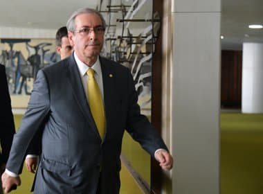 Cunha diz que pedido de afastamento do PSDB não muda processo de impeachment