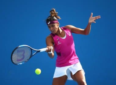 Teliana estreia com vitória suada em Roland Garros e agora pegará Serena