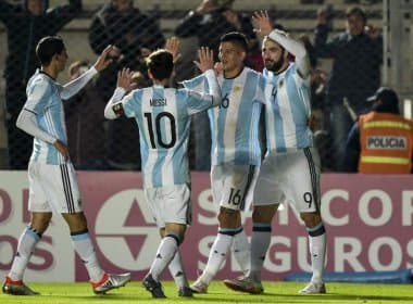 Com gol de Higuain, Argentina bate Honduras em amistoso; Messi sai lesionado
