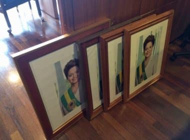 Quadros com foto oficial de Dilma começam a ser retirados no Planalto