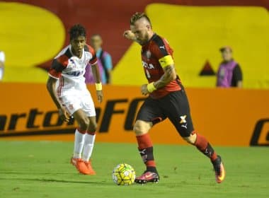 Recuperado, Gabriel treina e deve reforçar Flamengo contra o Cruzeiro