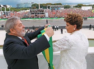 &#039;Agora o candidato é Lula&#039;, diz Dilma a rádio espanhola, negando volta a eleições