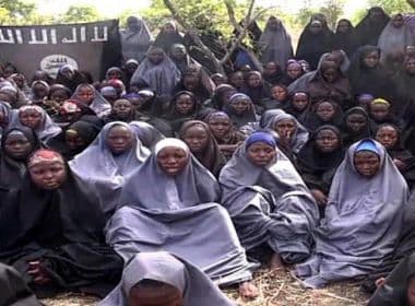 Nigéria: governo negocia e liberta 82 estudantes sequestradas pelo Boko Haram