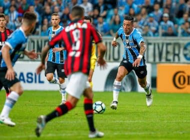 Grêmio faz 4 no Atlético-PR e fica perto da semifinal da Copa do Brasil