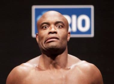Anderson Silva cai em potencial doping, é suspenso e está fora do UFC Xangai