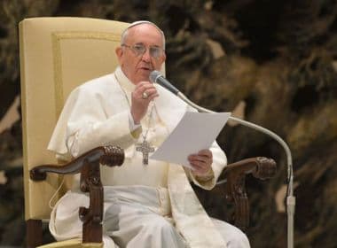 Papa condena guerras e outros males que marcaram o ano de 2017