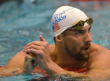 Phelps faz melhor tempo do mundo nos 100m borboleta