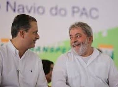 Lula chora ao ligar para mãe de antigo afilhado político