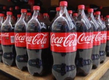 Fabricante da Coca-Cola é multada por objeto em garrafa