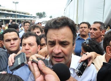 Aécio Neves diz não ter informação sobre queda no site do TCE