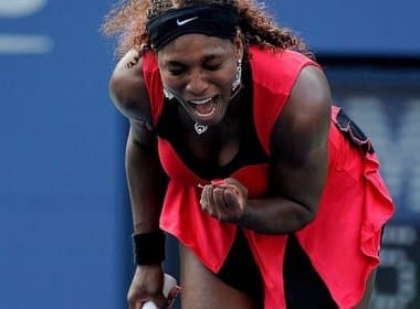 Serena bate Ivanovic na estreia no Masters da WTA