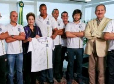 Bom Senso pede reforma no futebol a Dilma e Aécio