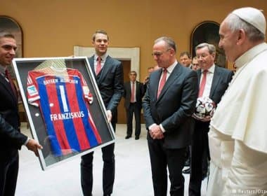 Após 7 a 1, Bayern de Munique é recebido pelo papa no Vaticano