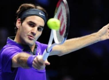 Federer bate azarão com tranquilidade e avança em Paris