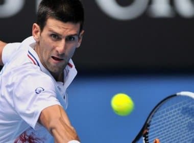 Novak Djokovic avança às quartas de final em Melboune com triunfo sobre luxemburguês