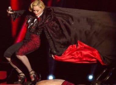 Giorgio Armani rebate versão de Madonna sobre queda no Brit Awards