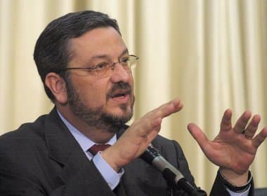 Oposição quer investigar Antonio Palocci em CPIs