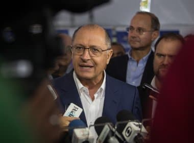 Alckmin diz que PT chegou ao &#039;fundo do poço&#039;, em discurso na convenção tucana