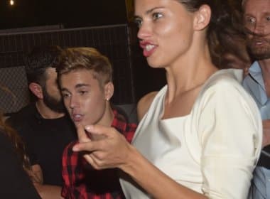 Justin Bieber e top baiana Adriana Lima saem juntos de balada em Cannes