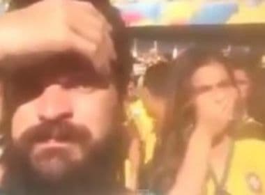 Bruna Marquezine se incomoda com ‘pum’ e filmagem e repreende torcedor em estádio
