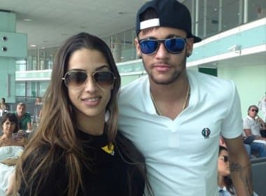 Fã posta foto com Neymar e relata briga entre o jogador e Bruna Marquezine