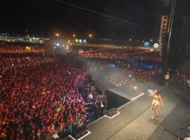 Vídeo: fã ataca Ivete Sangalo no Salvador Fest e cantora foge correndo do palco
