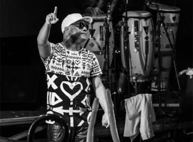Psirico estreia projeto experimental cantando pop e rock em nova casa de shows de Salvador