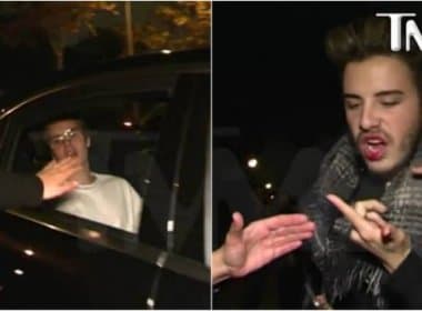 Em Barcelona, Justin Bieber agride fã com soco; assista vídeo
