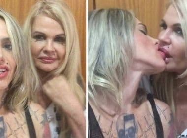Monique Evans é chamada de ‘velha nojenta’ depois de postar vídeo beijando a esposa