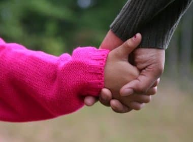 STJ garante direito de homoafetivo adotar criança menor de 12 anos