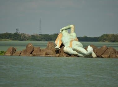 Pastores pedem ao MP retirada de escultura de Iemanjá do Rio São Francisco