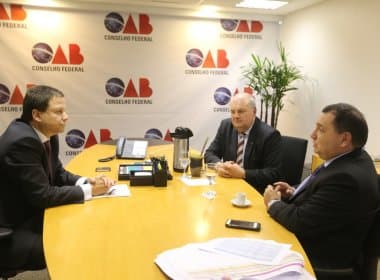 OAB discute redução de atendimento na Justiça do Trabalho com Anamatra