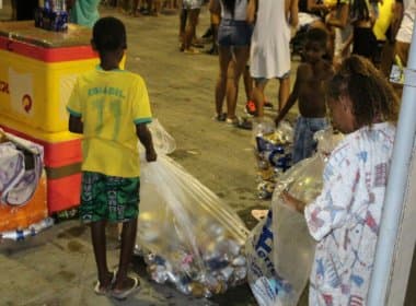 Ambulantes que levam filhos para Carnaval podem perder mercadoria e alvará
