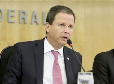 Lamachia diz que políticos zombam do povo ao aprovar fundo partidário de R$ 3,6 bi 