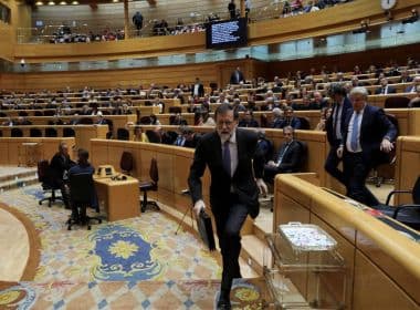 Senado espanhol aprova a destituição do governo da Catalunha