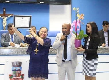 Maria do Socorro e Gesivaldo Britto recebem títulos de Cidadãos Camaçarienses