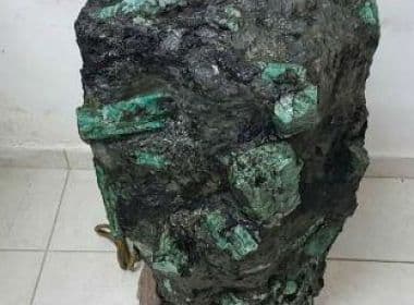 Esmeralda gigante encontrada em Pindobaçu é arrematada por R$ 500 milhões