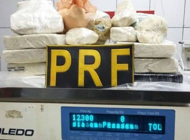 PRF apreende foragido da Justiça e 12,3 kg de cocaína em fiscalização na BA