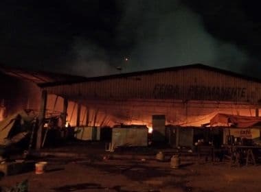 Barreiras: Incêndio destrói galpões de centro de abastecimento