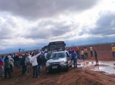 Correntina: Populares ocupam fazendas e acusam retirada ilegal de água para irrigação