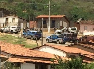 Encruzilhada: Grupo assalta Correios e na fuga deixa dinheiro cair 