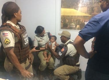 Lauro de Freitas: Bebê de 8 meses é resgatado pela PM no carnaval 