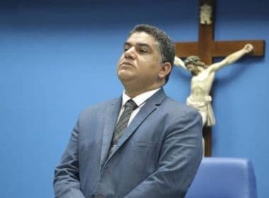 Camaçari: Investigado pelo MP, Oziel Araújo abre trabalhos da Câmara com fala defensiva