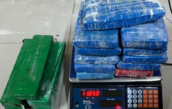 Passageira de ônibus é presa com mais de 15 kg de drogas no Extremo Sul baiano 
