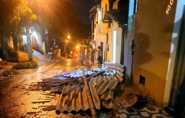 Tornado provoca rajadas de vento e causa estragos no extremo sul baiano