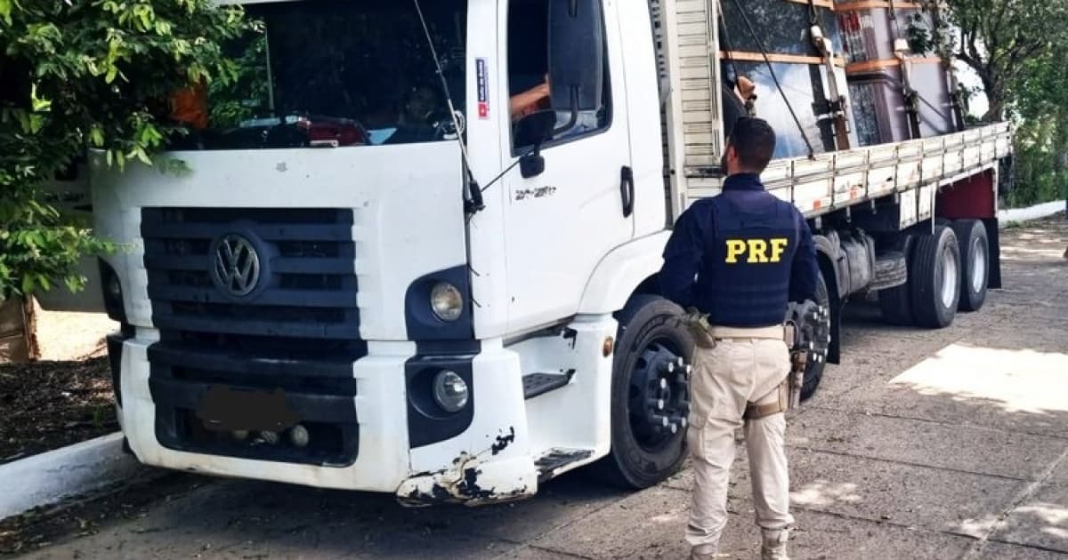 Caminhão transportando chapas de granito sem nota fiscal é retido no extremo sul baiano 